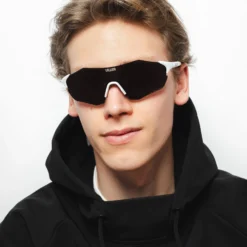 Impulse White / Black -The Indian Face Ventas UL P06 01 08 1