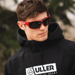 Volcano Red / Black 31 Volcano Red / Black -The Indian Face Ventas UL P07 11 09 1