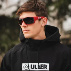 Volcano Red / Black 33 Volcano Red / Black -The Indian Face Ventas UL P07 11 11