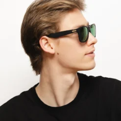 Mountain Black / Green 20 Mountain Black / Green -The Indian Face Ventas UL S06 02 05