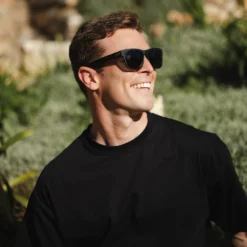 Ushuaia Black / Black -The Indian Face Ventas UL S14 01 03