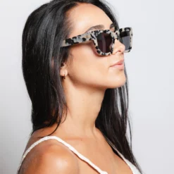 Lake Brown Tortoise / Black -The Indian Face Ventas UL S19 02 06