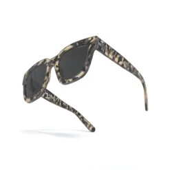 Lake Brown Tortoise / Black -The Indian Face Ventas UL S19 02 03