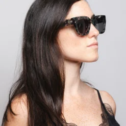 Boreal Green Tortoise / Black 21 Boreal Green Tortoise / Black -The Indian Face Ventas UL S22 02 06