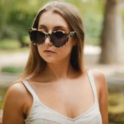 Redwood White Tortoise / Black -The Indian Face Ventas UL S28 03 03