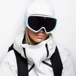 Parabolic Blue / Black -The Indian Face Ventas UL V02 24M03C01 10 scaled